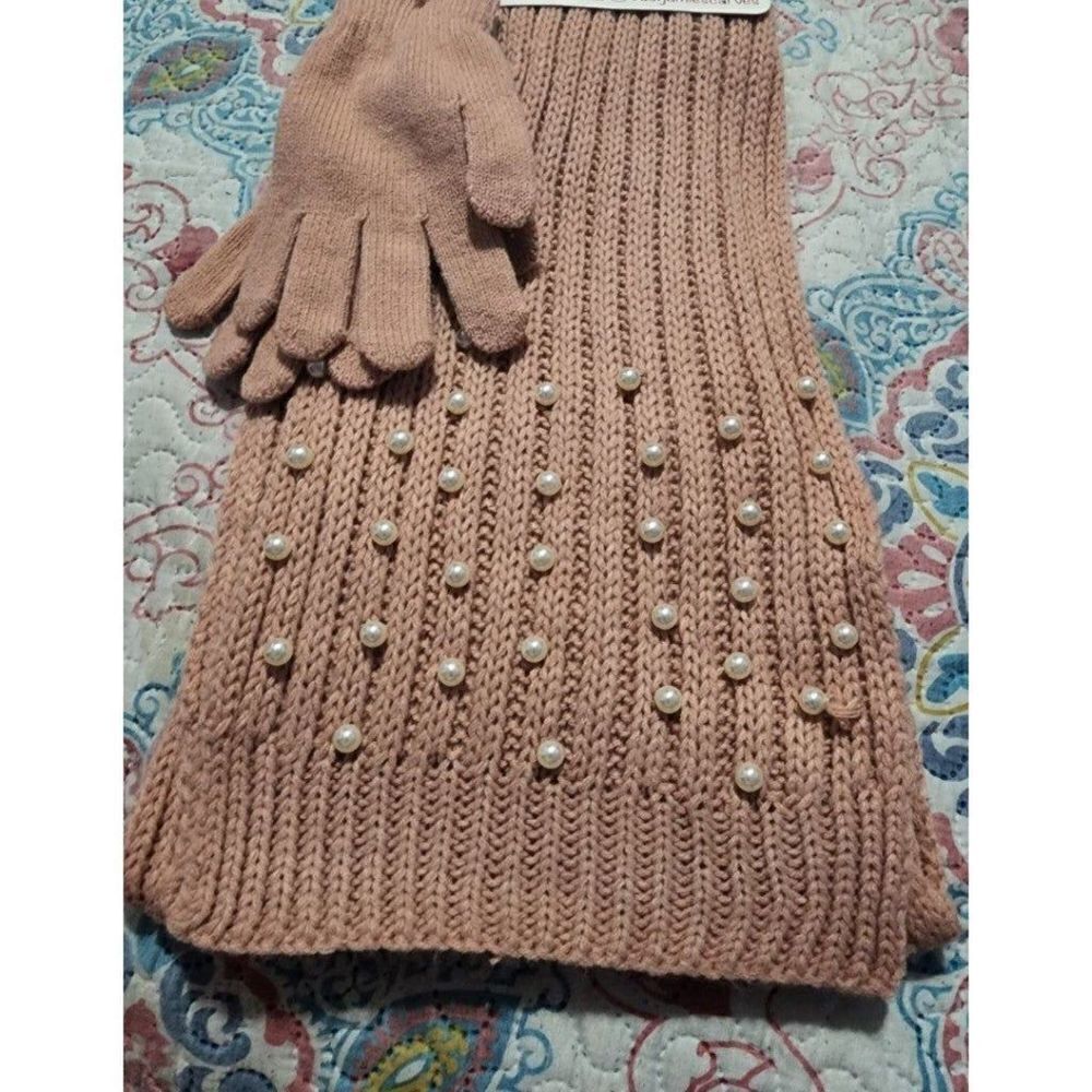 Women’s Rib Knit Pearl Scarf & Gloves Set 2PC Winter Gift Set One Size Acrylic